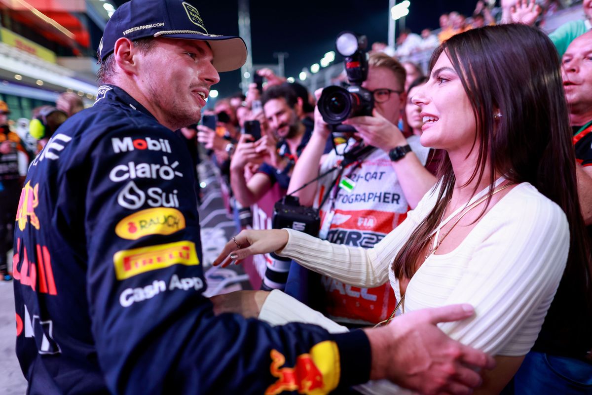 Kelly Piquet feliciteert Max Verstappen met cryptische boodschap