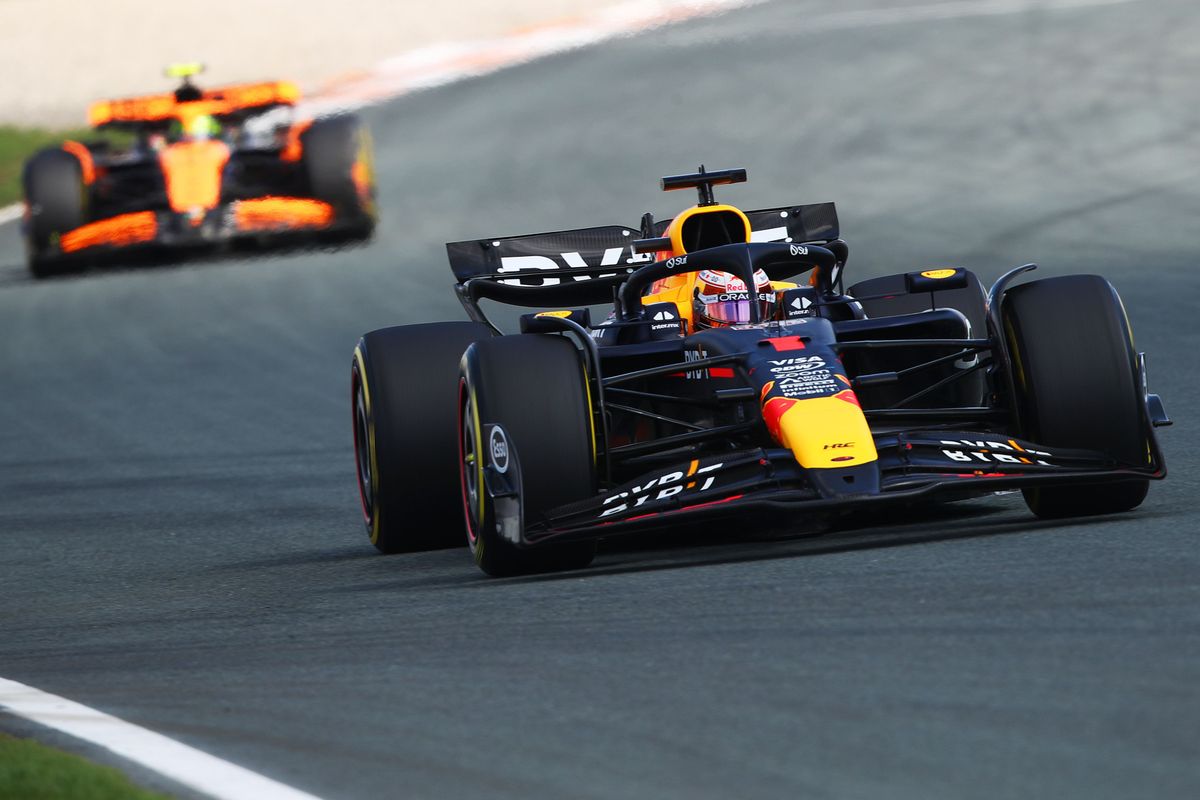 Max Verstappen in zak en as na race in Zandvoort: 'Ik ben niet verbaasd...'