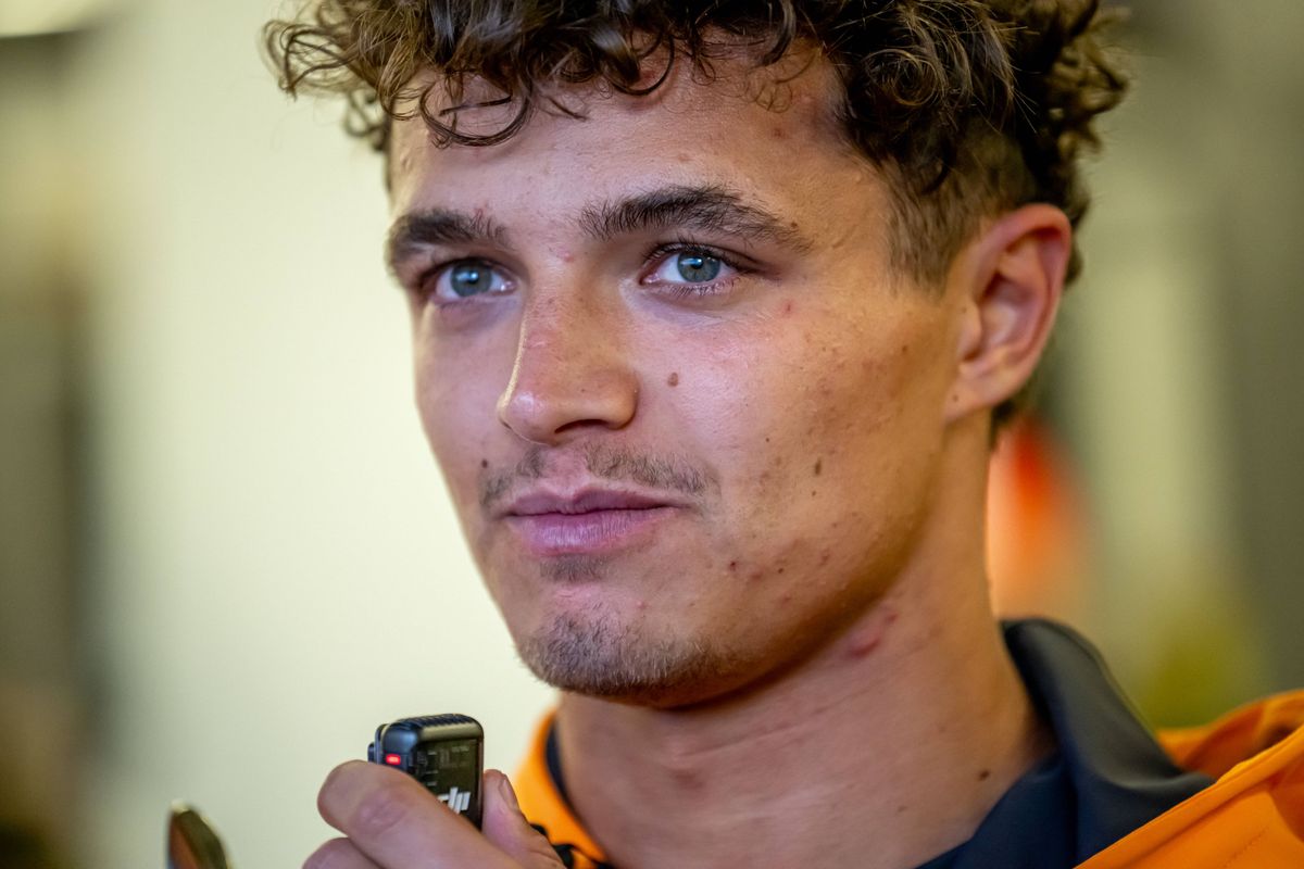 Lando Norris haalt uit naar Max Verstappen-fans: 'Iedereen praat maar onzin'