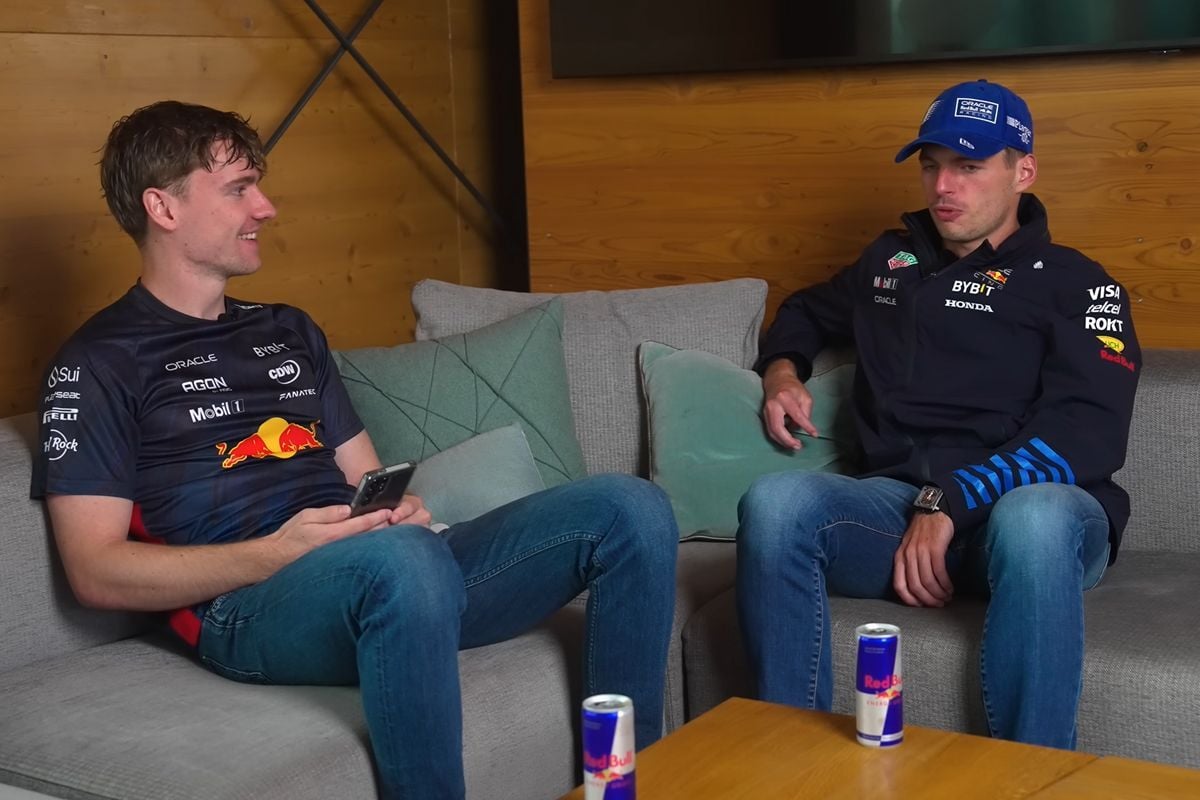 Video: Simcoureur voelt Max Verstappen aan de tand: 'Dat heb ik al sinds 2016 niet meer gedaan...'