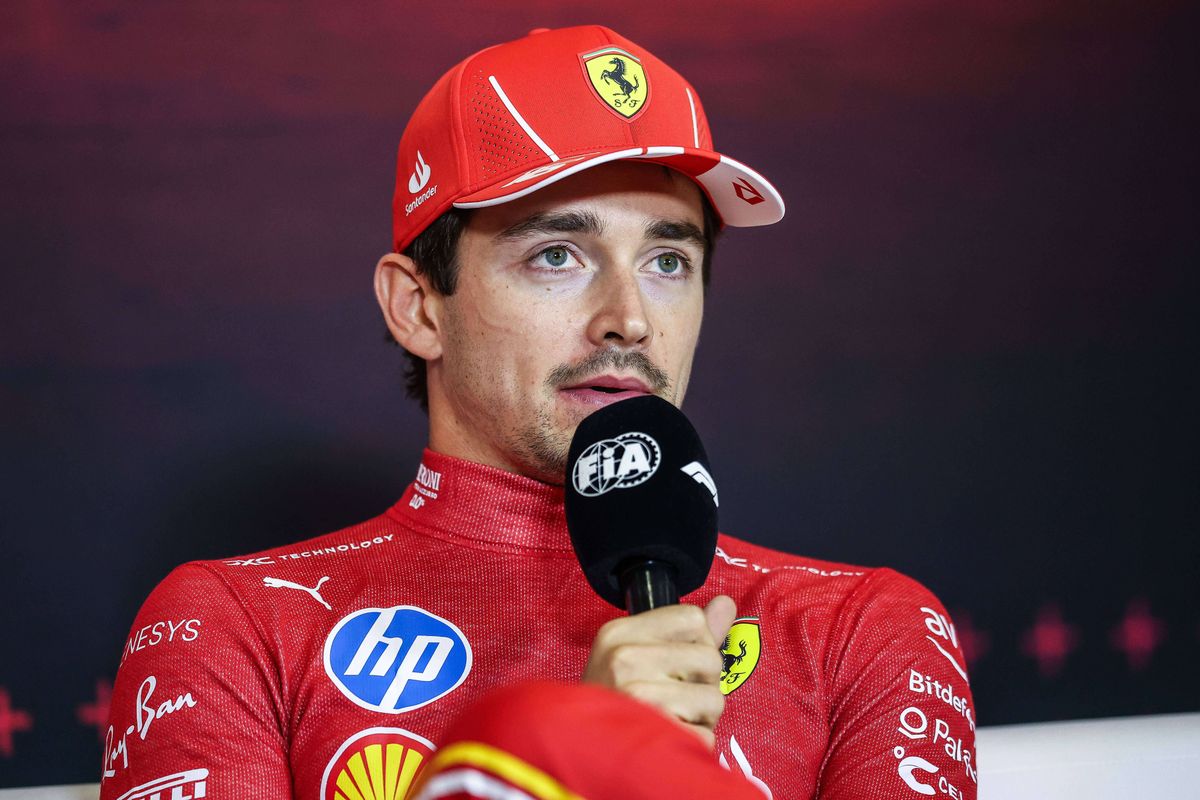 Charles Leclerc gaat de fout in en maakt zich zorgen: 'Oh, nee... Ik wil niet samen met Max!'