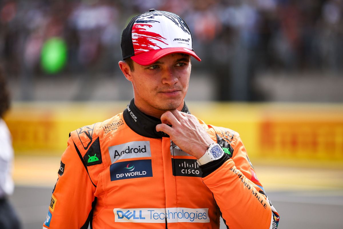 Lando Norris ontvangt tijdstraf en ziet Max Verstappen uitlopen in het kampioenschap