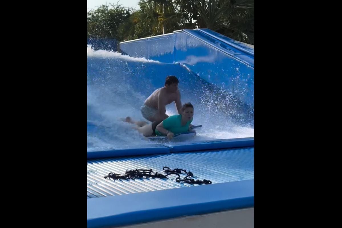 Video: Max Verstappen en zus Victoria maken waterpark in Qatar onveilig