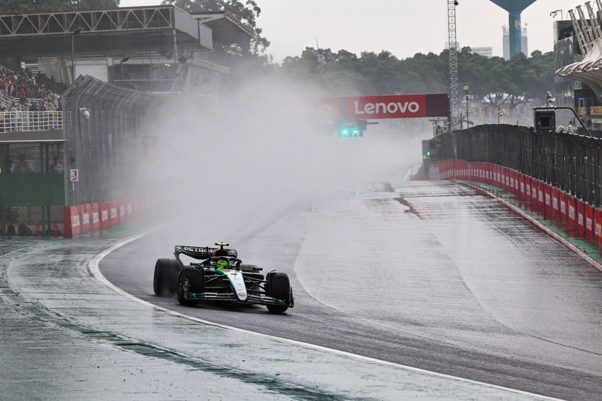 Lewis Hamilton kan niet wachten om Mercedes te verlaten: 'Dan geef ik je een miljoen!'