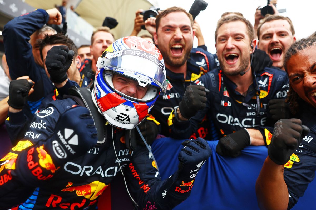 Red Bull-monteur lijkt statement te maken richting FIA na overwinning Max Verstappen in Brazilië