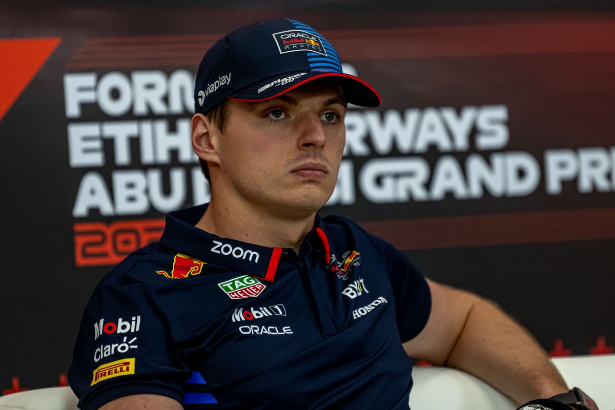 Sky Sports over Max Verstappen: 'Hij heeft zichzelf in de steek gelaten met de roekeloze en onsportieve houding tegen Norris'