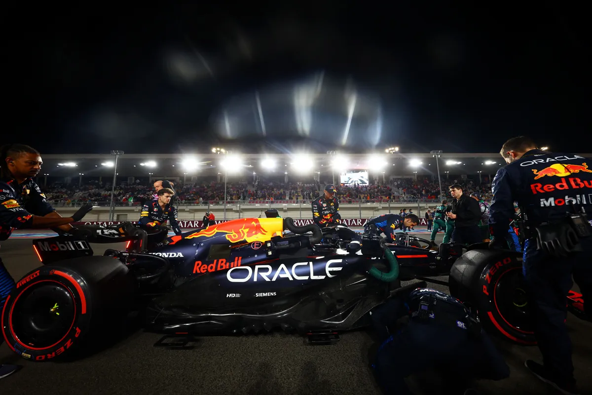 max red bull team monteurs grid