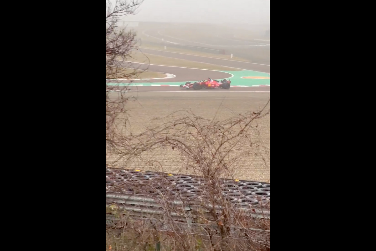 Video: De eerste testrit van Lewis Hamilton als Ferrari-coureur