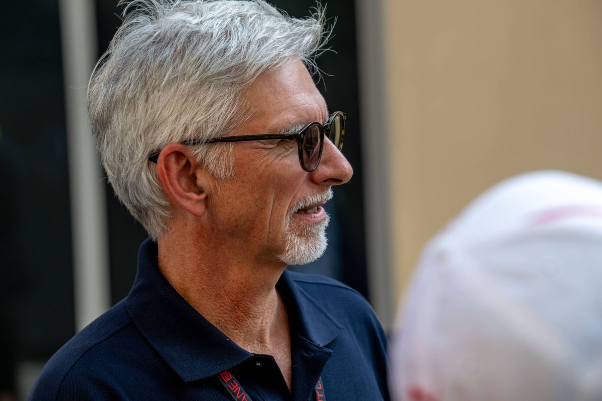 Damon Hill haalt verwoestend uit naar Max Verstappen en Red Bull: 'Hij zou huilen als een baby'