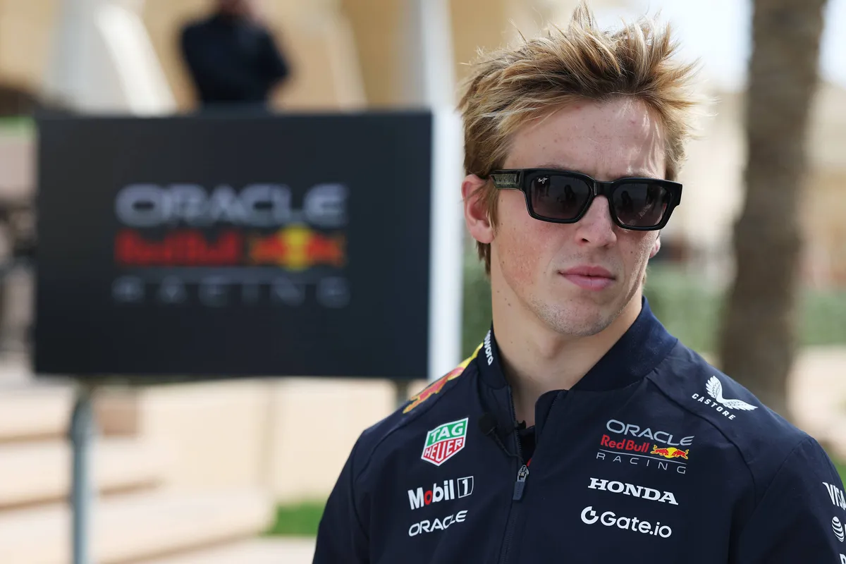 liam lawson red bull