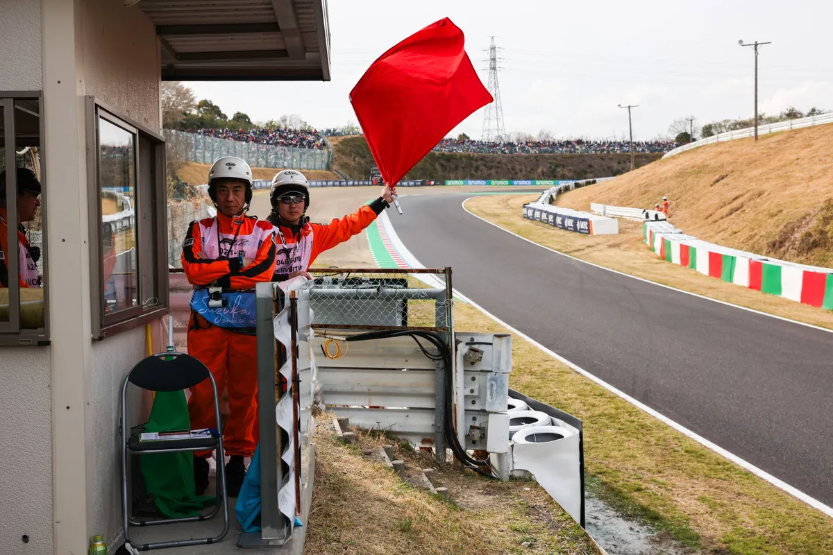 fia japan rode vlag