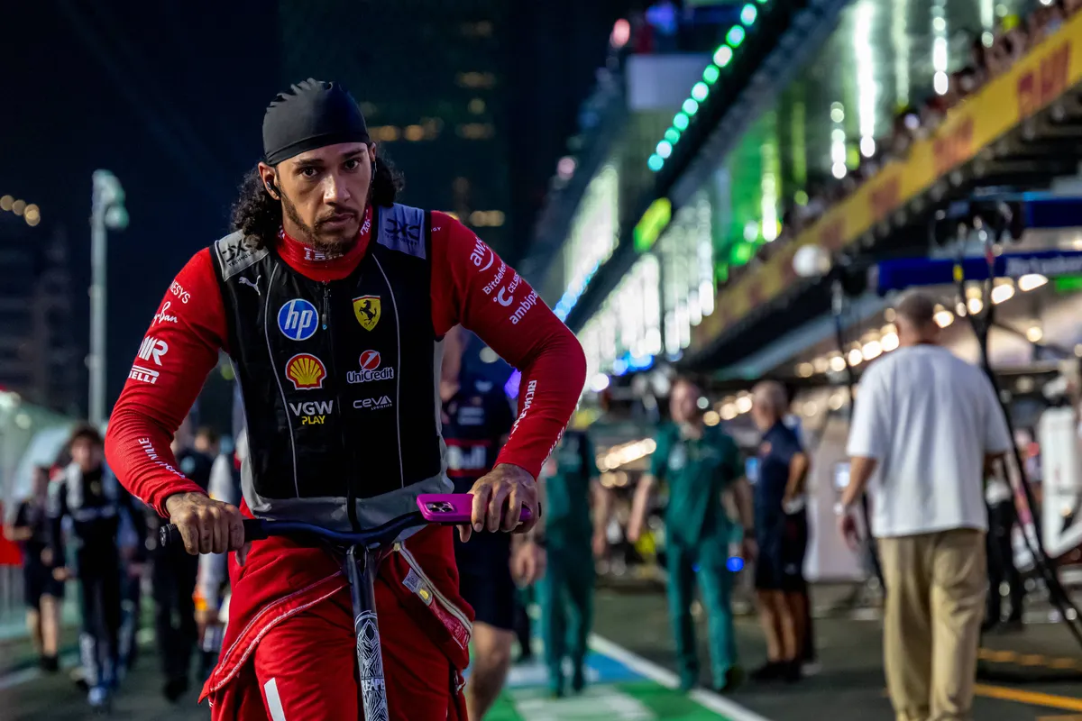 Ferrari-coureur Lewis Hamilton in Jeddah