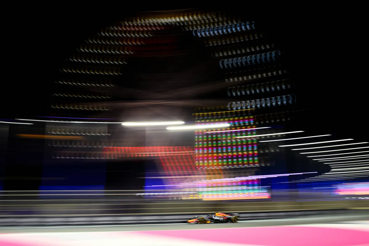 Red Bull-coureur Max Verstappen tijdens VT2 in Saoedi-Arabië