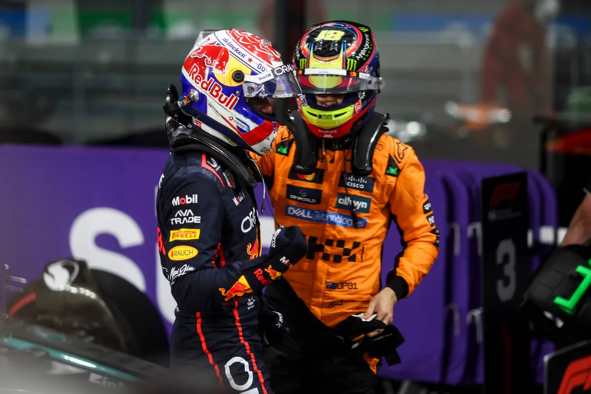 Max Verstappen en Oscar Piastri in Jeddah