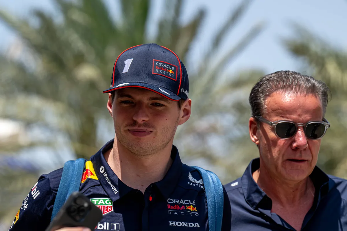 Red Bull-coureur Max Verstappen met manager Raymond Vermeulen