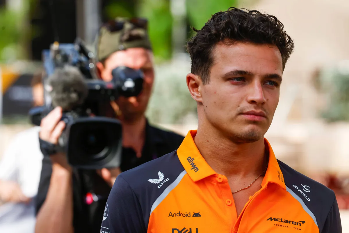 Lando Norris voor McLaren in Bahrein