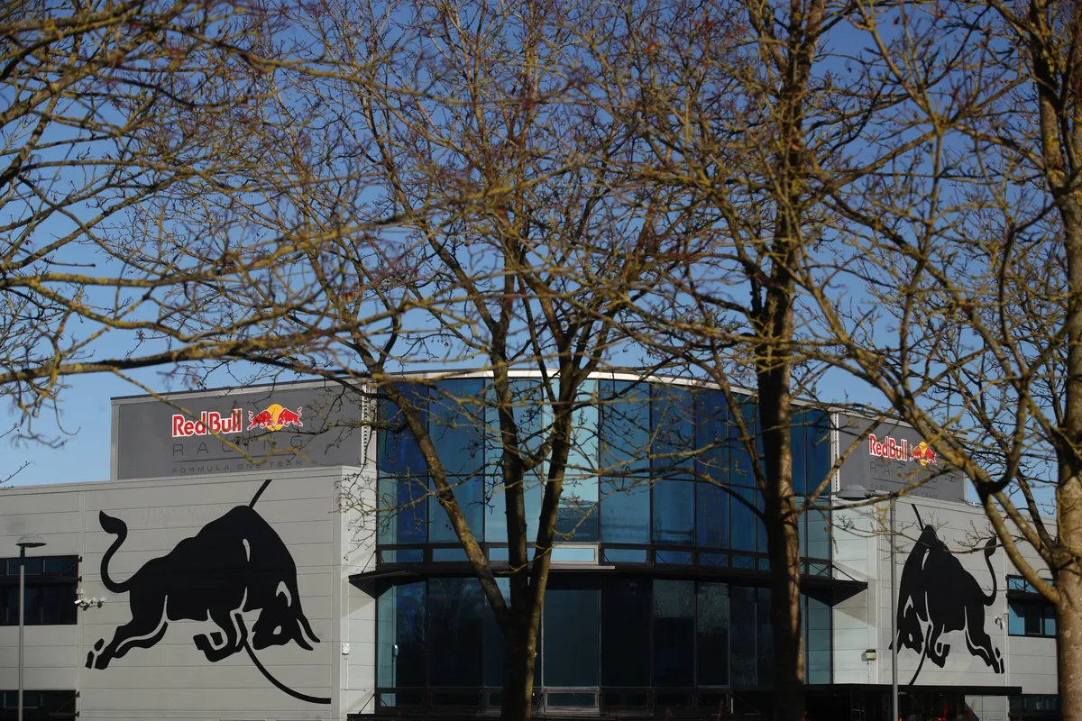 De Red Bull F1-fabriek in Milton Keynes