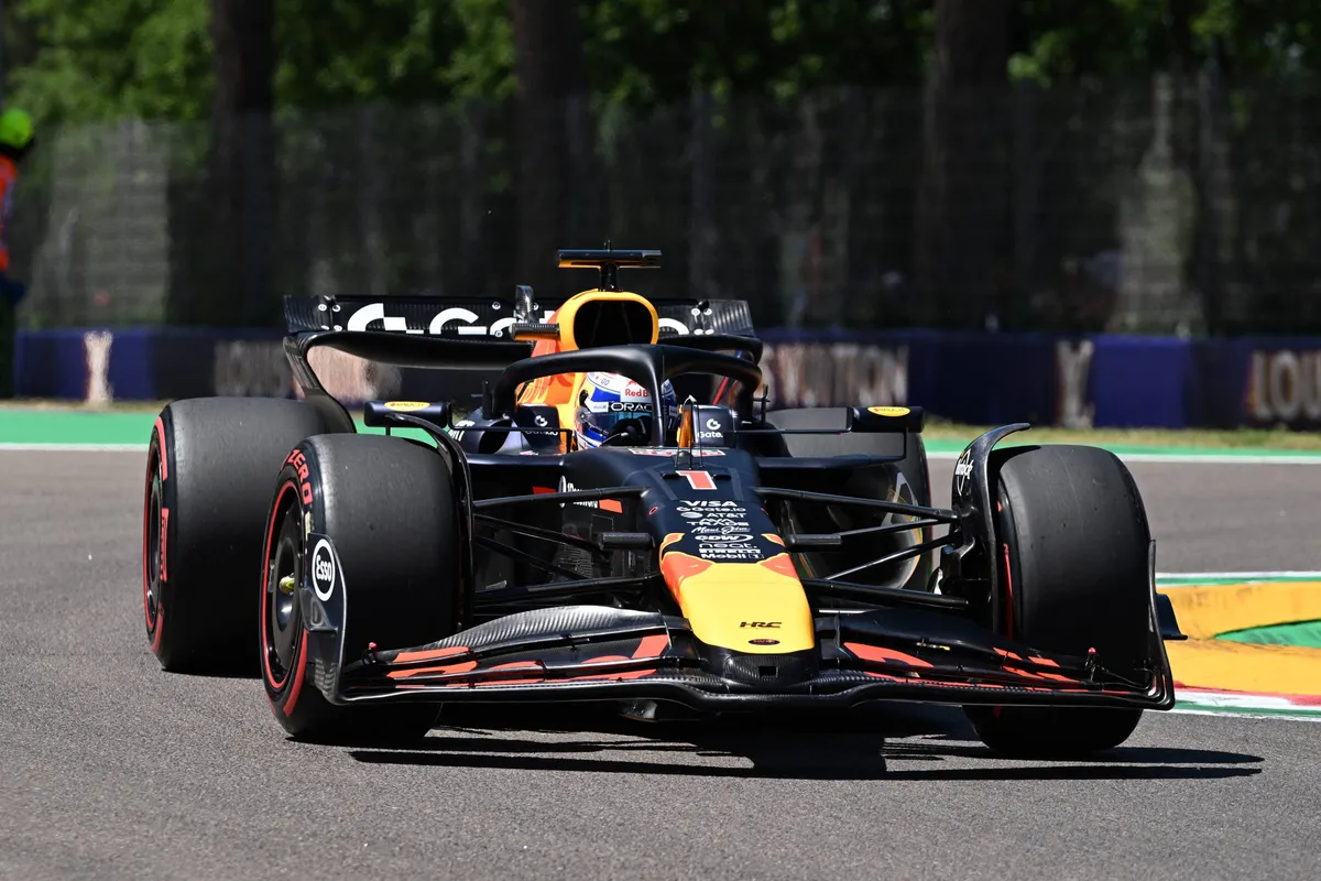 Red Bull-coureur Max Verstappen op Imola
