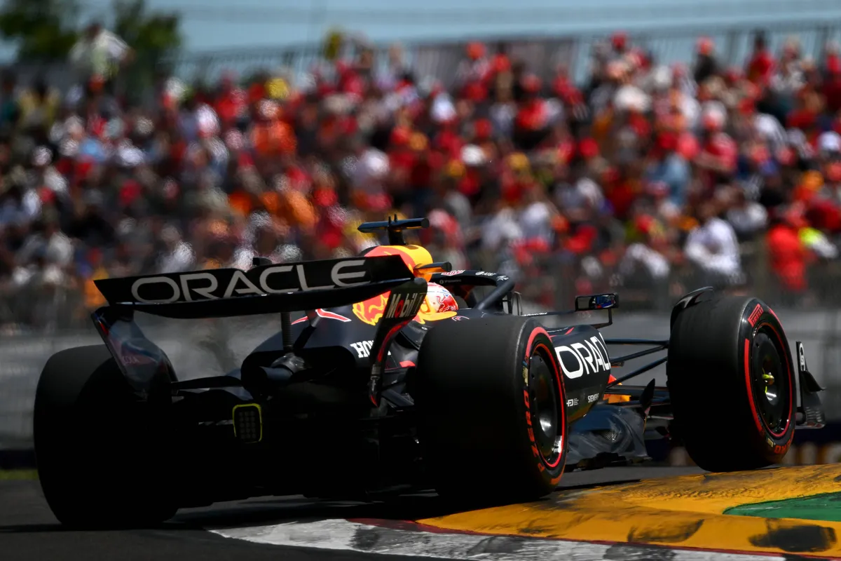De Red Bull RB21 tijdens de kwalificatie op Imola