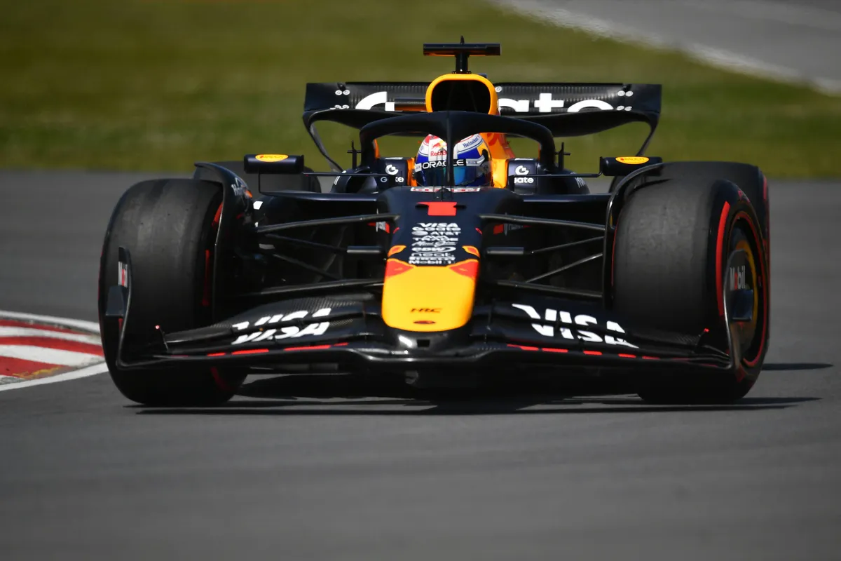 Red Bull-coureur Max Verstappen op de zachte band in Canada