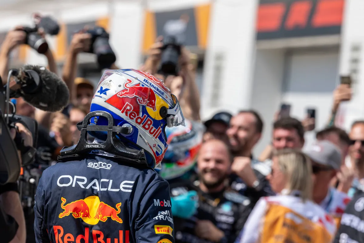 Red Bull-coureur Max Verstappen in de pitstraat na de race in Canada
