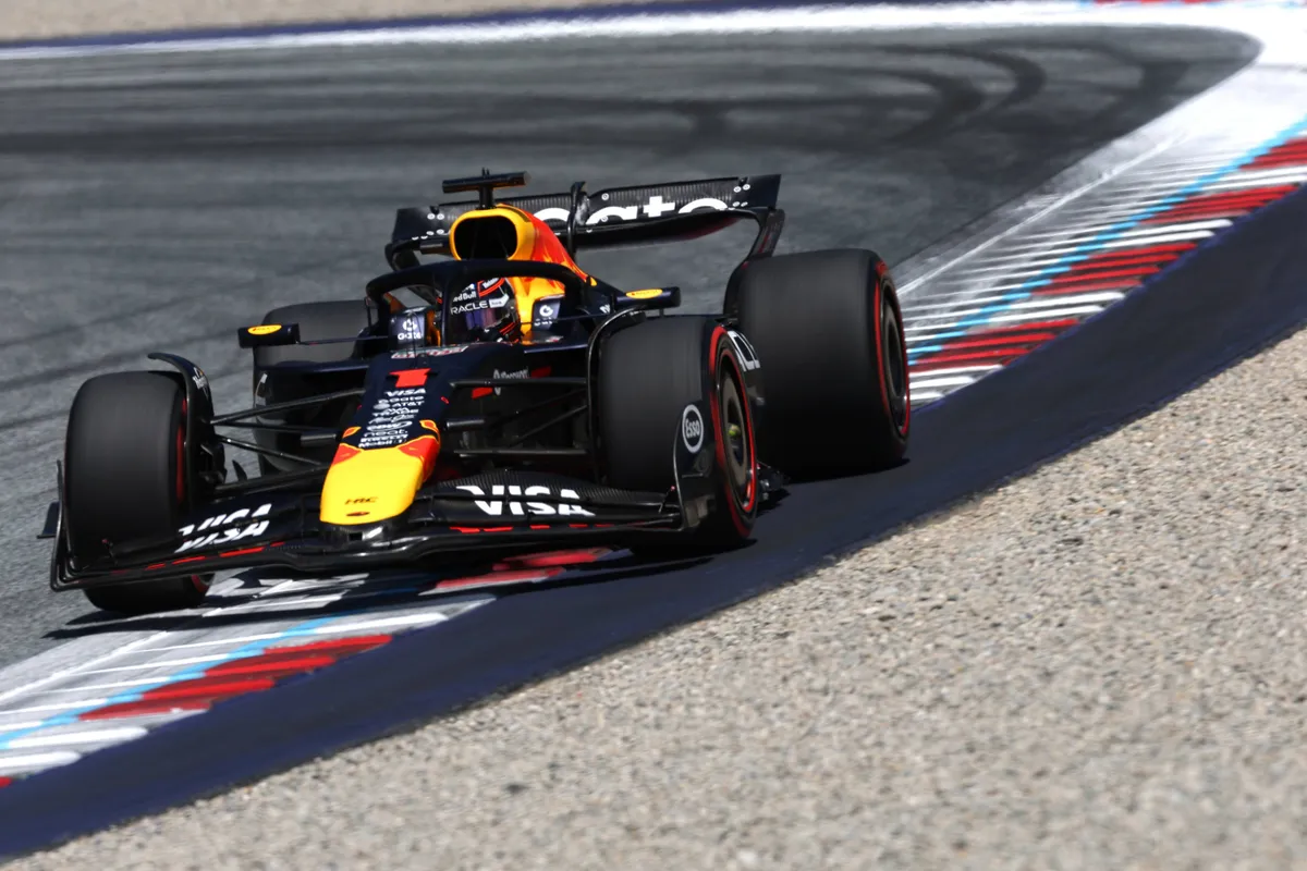 Red Bull-coureur Max Verstappen op de zachte banden in Oostenrijk