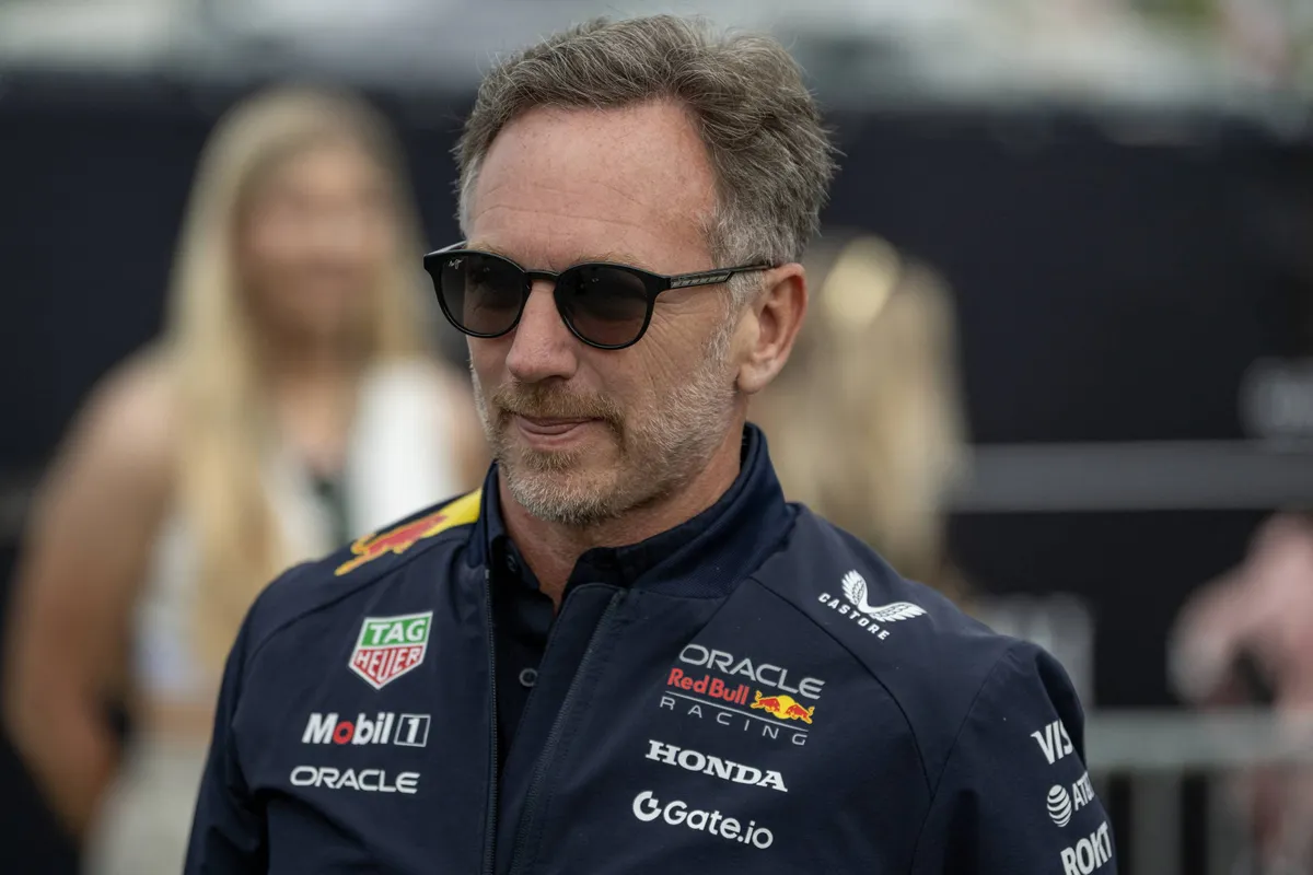 Red Bull-teambaas Christian Horner in de paddock in oostenrijk