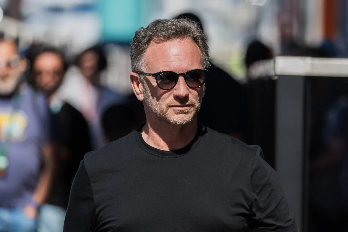 Voormalig Red Bull-teambaas Christian Horner in de Formule 1-paddock