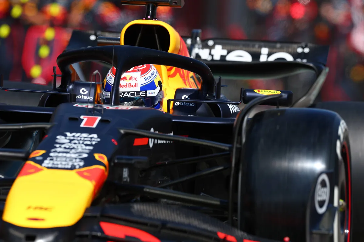 Red Bull-coureur Max Verstappen tijdens de race in Imola