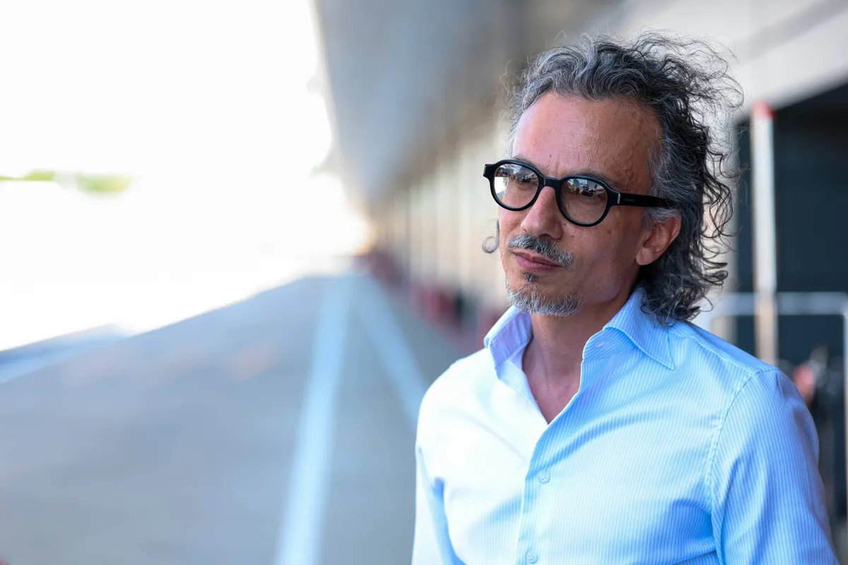 Red Bull-teambaas Laurent Mekies tijdens de filmdag in Silverstone