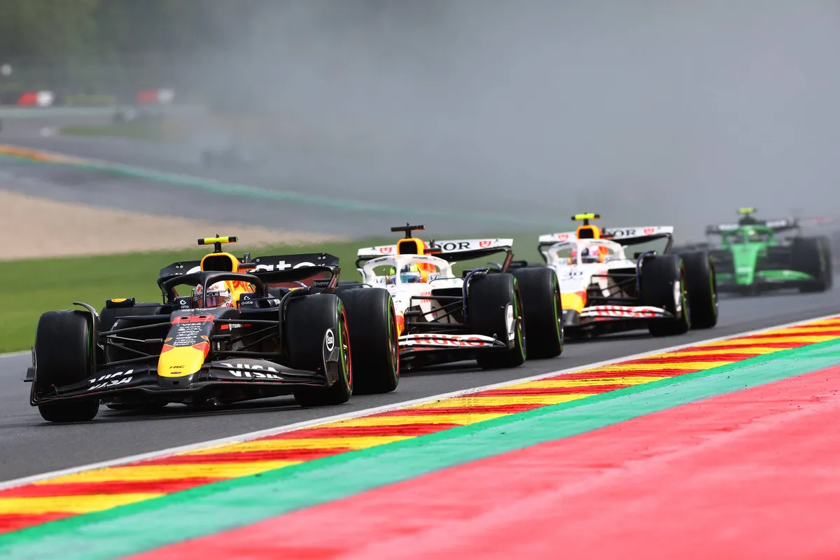 Yuki Tsunoda houdt Isack Hadjar en Liam Lawson achter zich in Spa