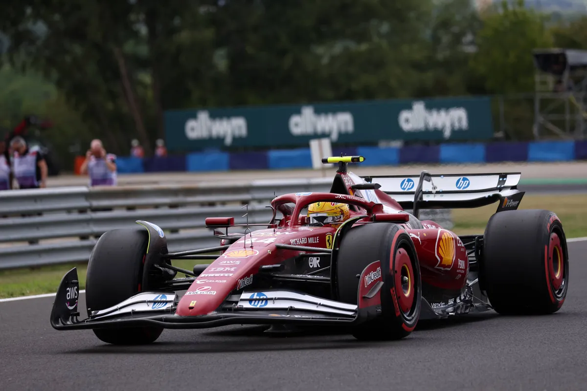 Ferrari-coureur Lewis Hamilton tijdens de Grand Prix van Hongarije