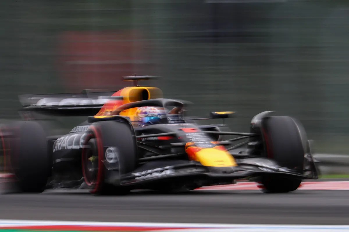Red Bull-coureur Max Verstappen in actie