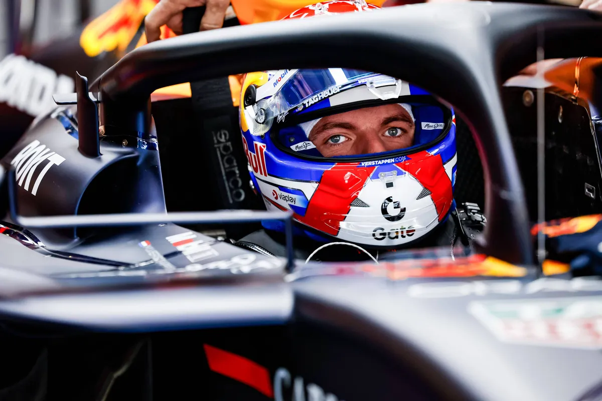 max verstappen in auto tijdens gp mexico