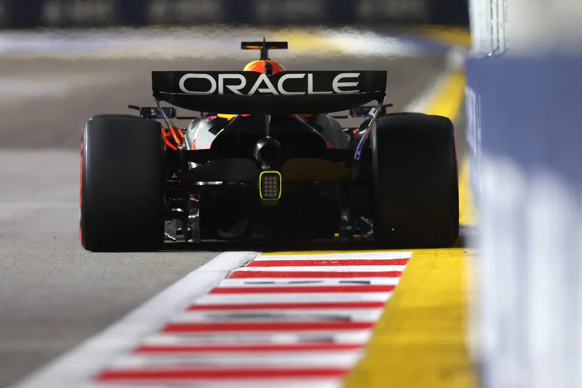 De Red Bull RB21 van Max Verstappen in Singapore
