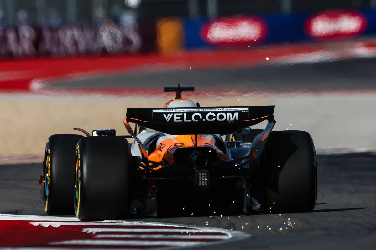 De McLaren MCL39 van Oscar Piastri tijdens de Grand Prix van de Verenigde Staten