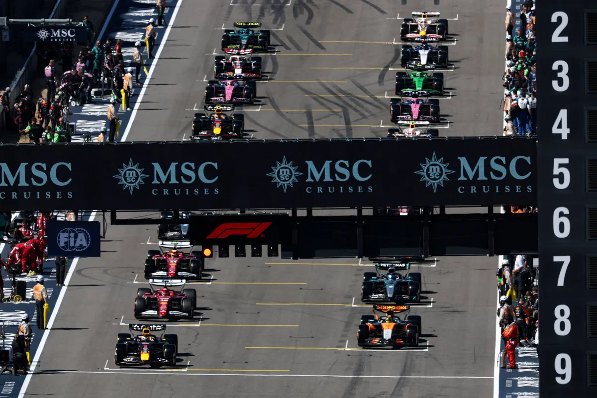De startgrid voor de Grand Prix van de Verenigde Staten in 2025, waar een Red Bull-medewerker voor problemen zorgde