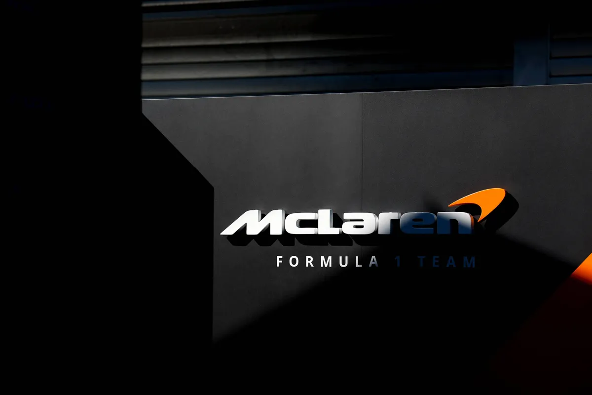 mclaren logo