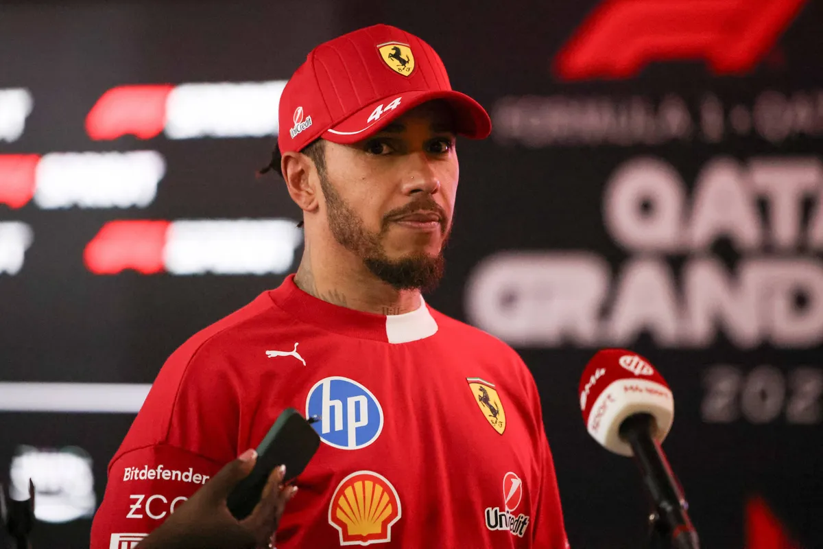 Ferrari-coureur Lewis Hamilton in Qatar