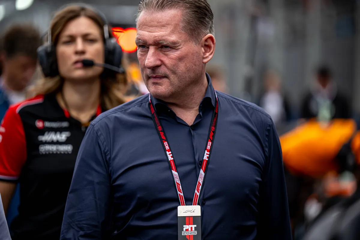 Jos Verstappen, vader van Red Bull-coureur Max Verstappen, in de Formule 1-paddock in Brazilië