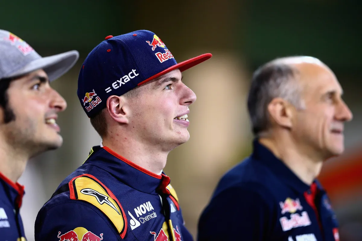 Max Verstappen, Carlos Sainz en Franz Tost voor Scuderia Toro Rosso in 2015