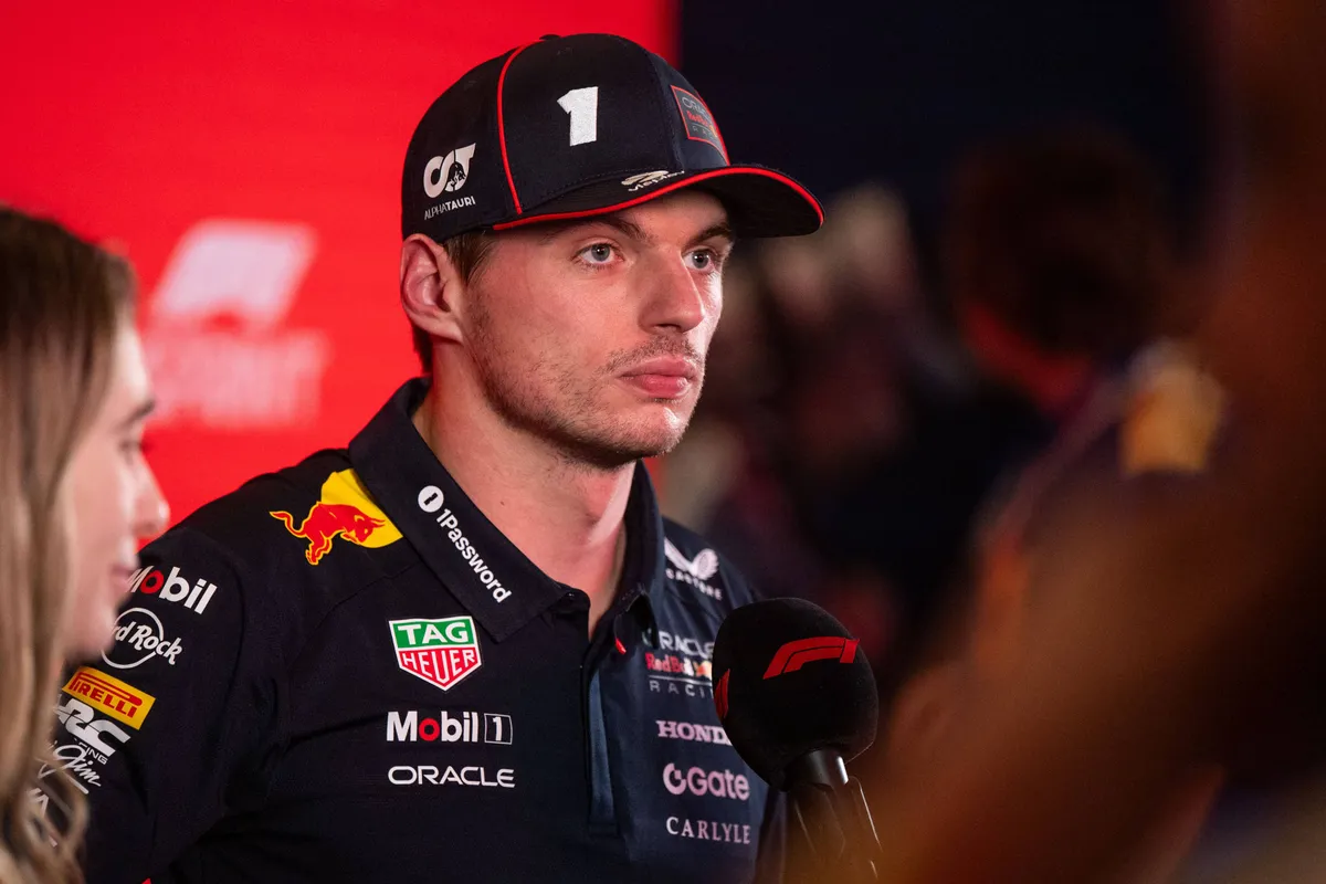 Max Verstappen tijdens een persmoment in Qatar
