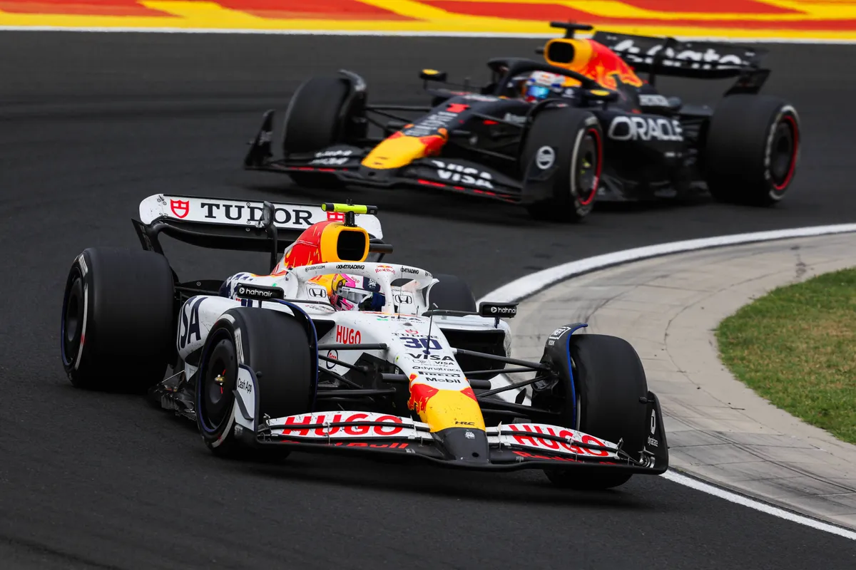 Racing Bulls en Red Bull tijdens de kwalificatie voor de GP van Hongarije
