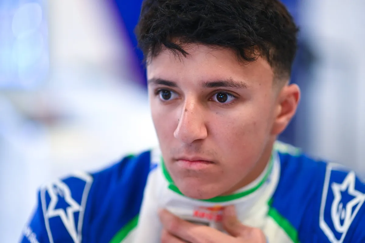 Isack Hadjar voor Racing Bulls in Abu Dhabi