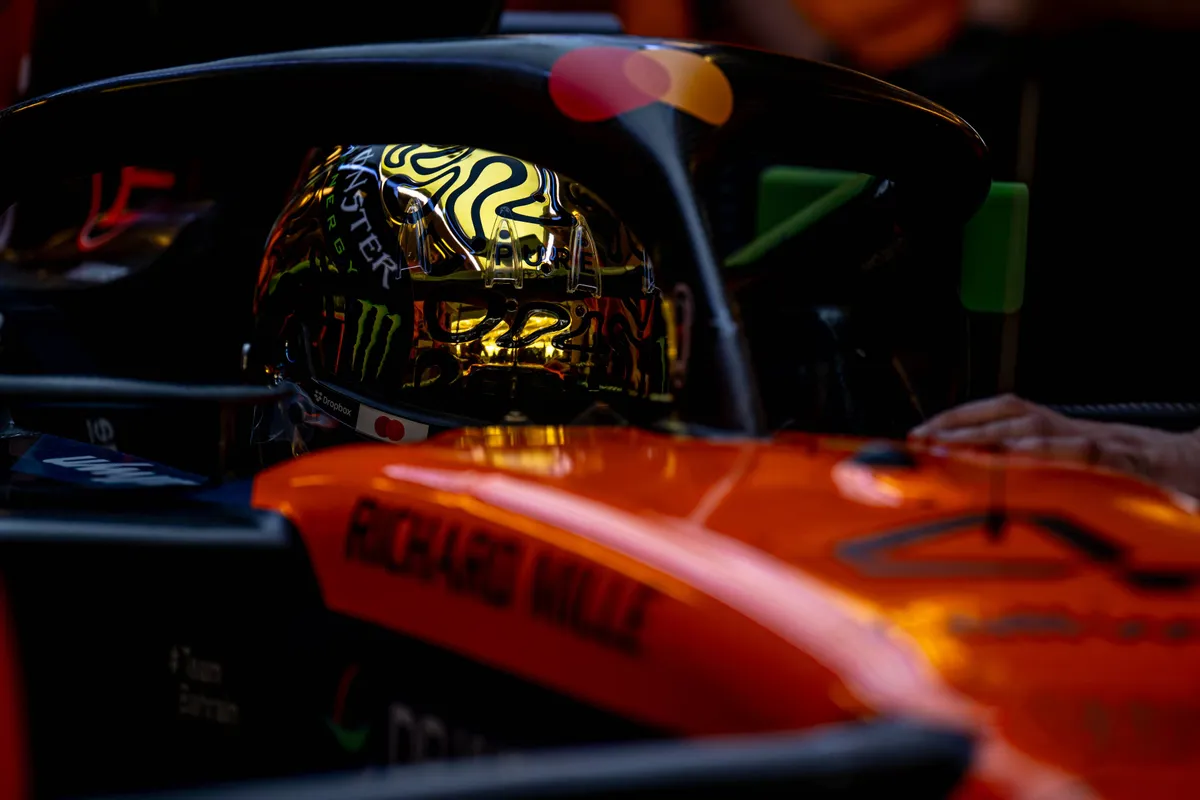 Lando Norris gouden helm