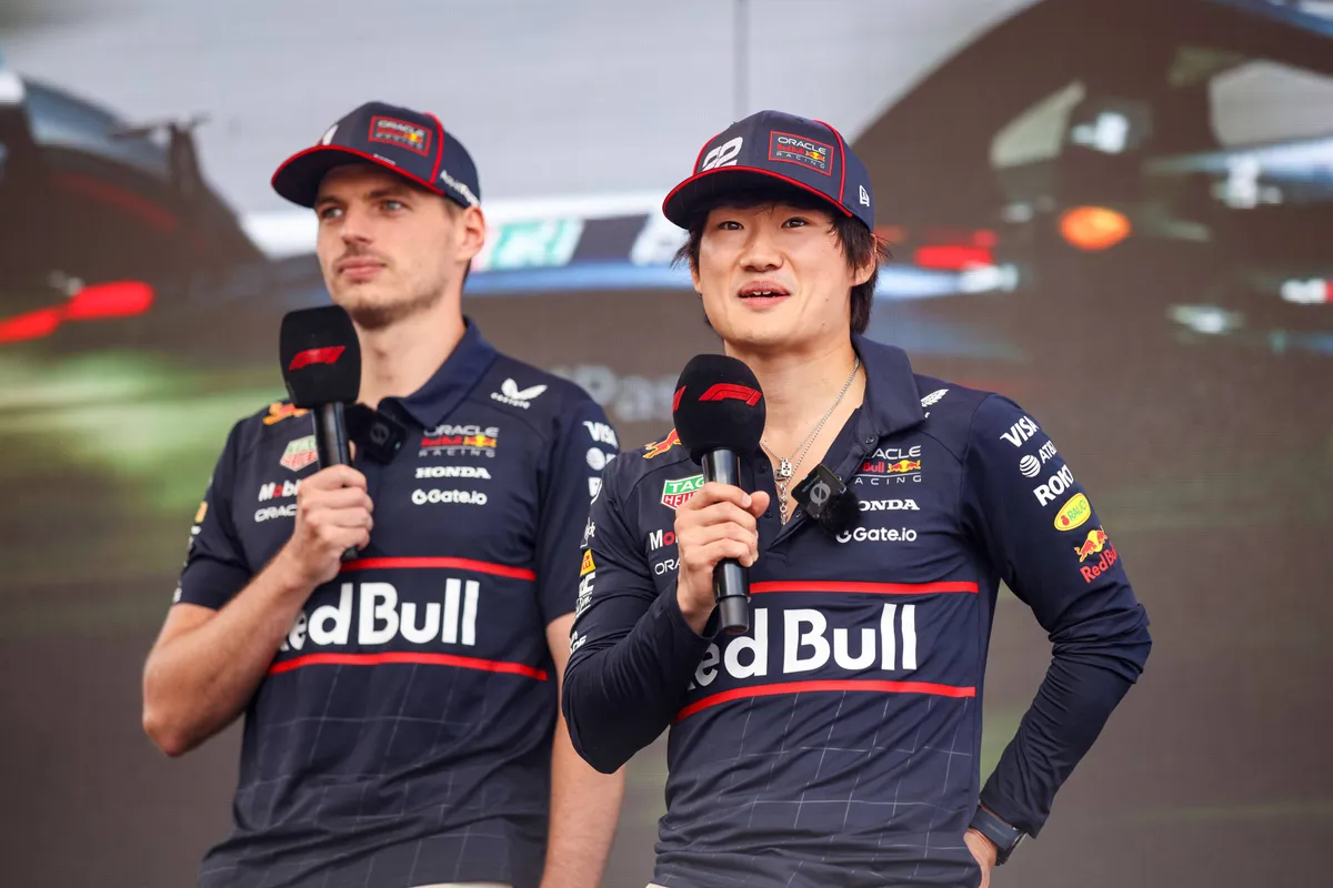 Max Verstappen en Yuki Tsunoda voor Red Bull Racing in 2025