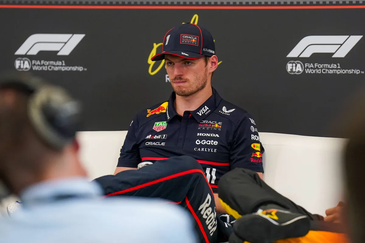 Max Verstappen tijdens interview in Abu Dhabi
