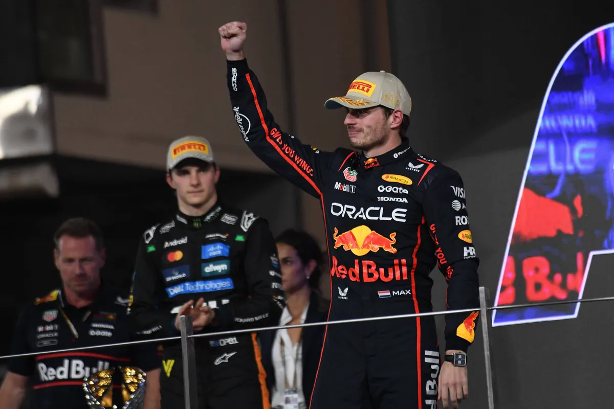 Max Verstappen Oscar Piastri op podium