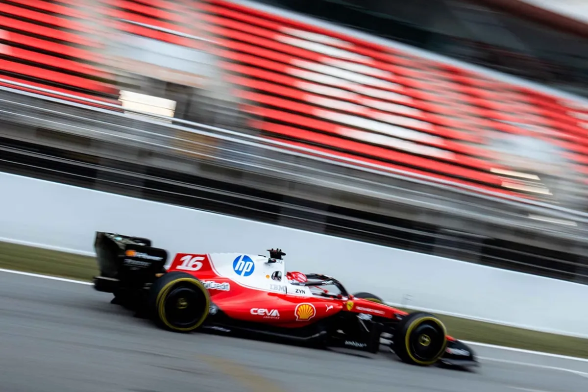 Ferrari-coureur Charles Leclerc test de SF-26 tijdens de wintertest in Barcelona