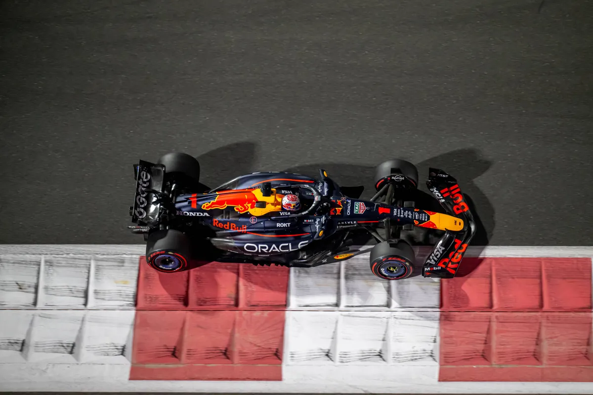 Red Bull Racing-coureur Max Verstappen in Abu Dhabi in 2025